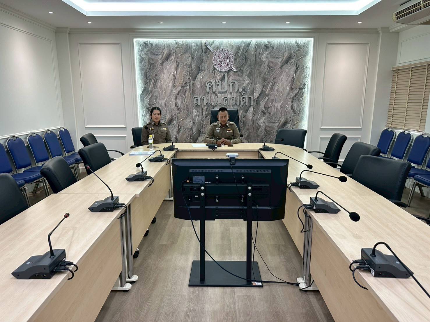 บรรยากาศการเข้าแถวเคารพธงชาติ